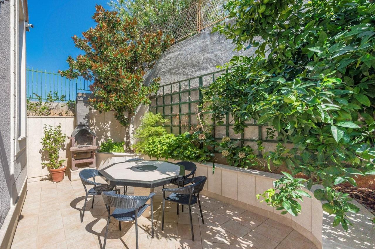 Apartments Ivana-Mira Okrug Gornji Dış mekan fotoğraf