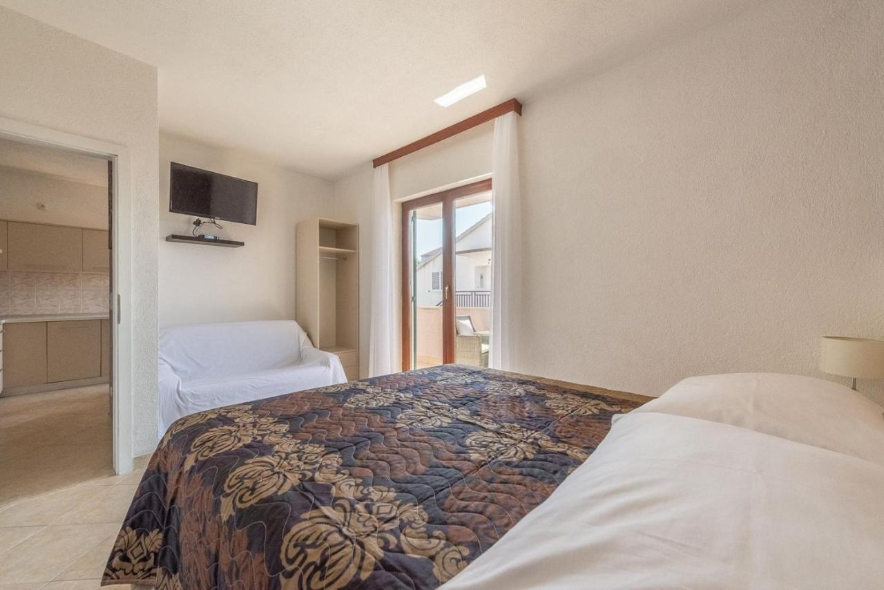 Apartments Ivana-Mira Okrug Gornji Dış mekan fotoğraf
