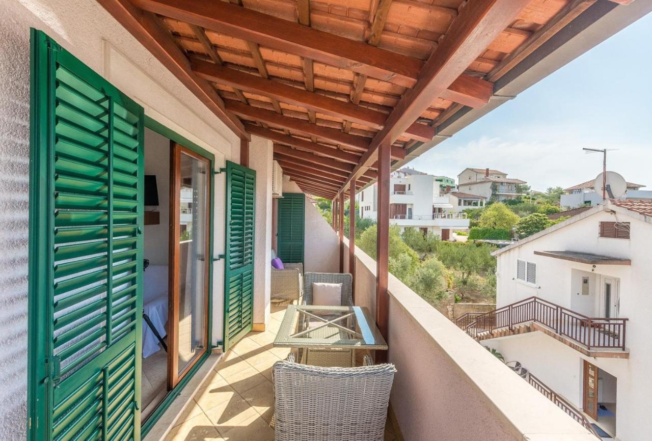 Apartments Ivana-Mira Okrug Gornji Dış mekan fotoğraf