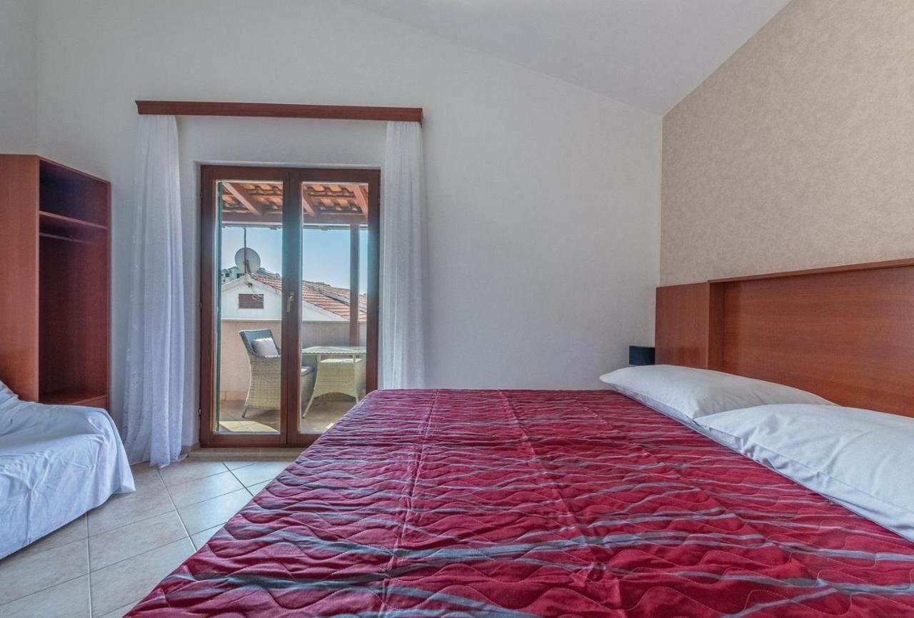 Apartments Ivana-Mira Okrug Gornji Dış mekan fotoğraf
