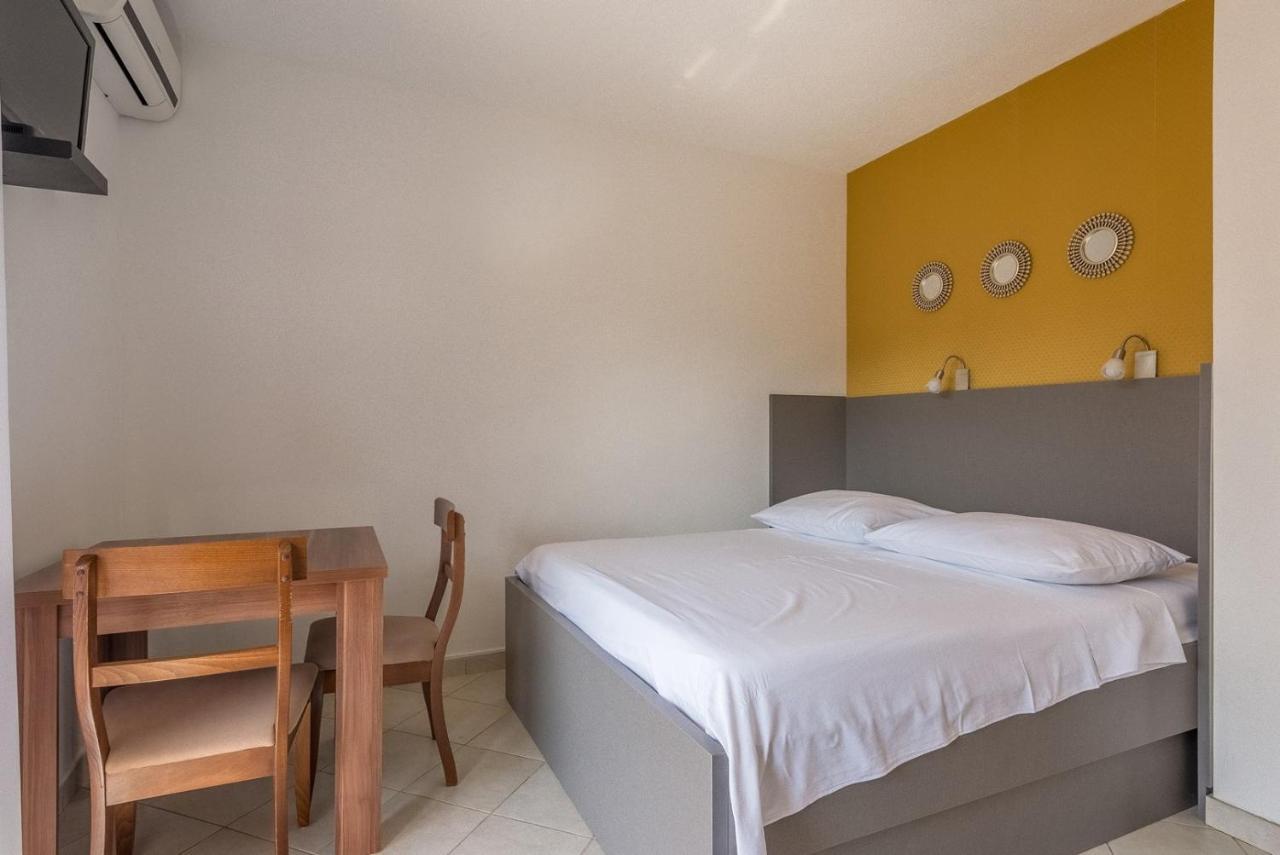Apartments Ivana-Mira Okrug Gornji Dış mekan fotoğraf