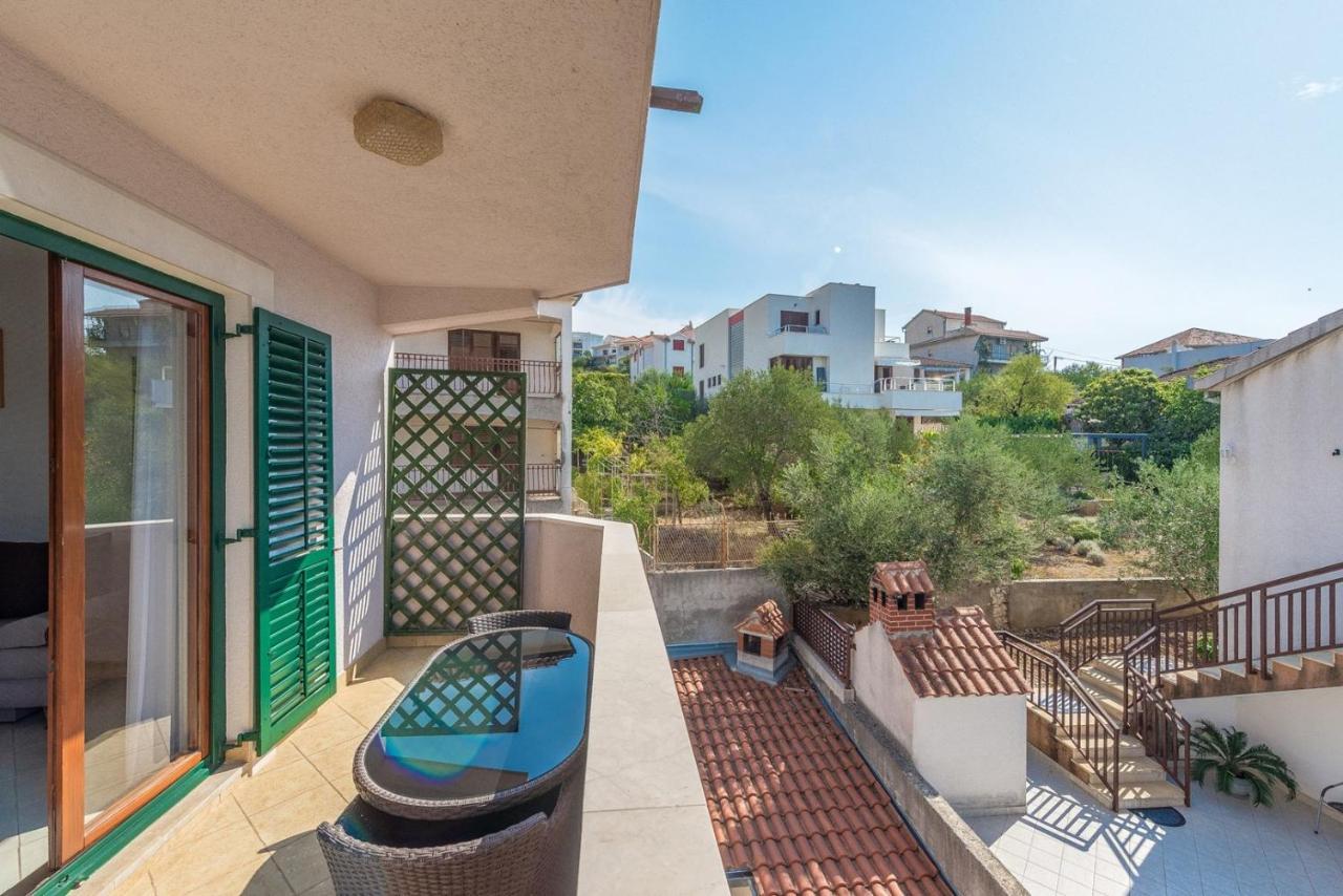 Apartments Ivana-Mira Okrug Gornji Dış mekan fotoğraf