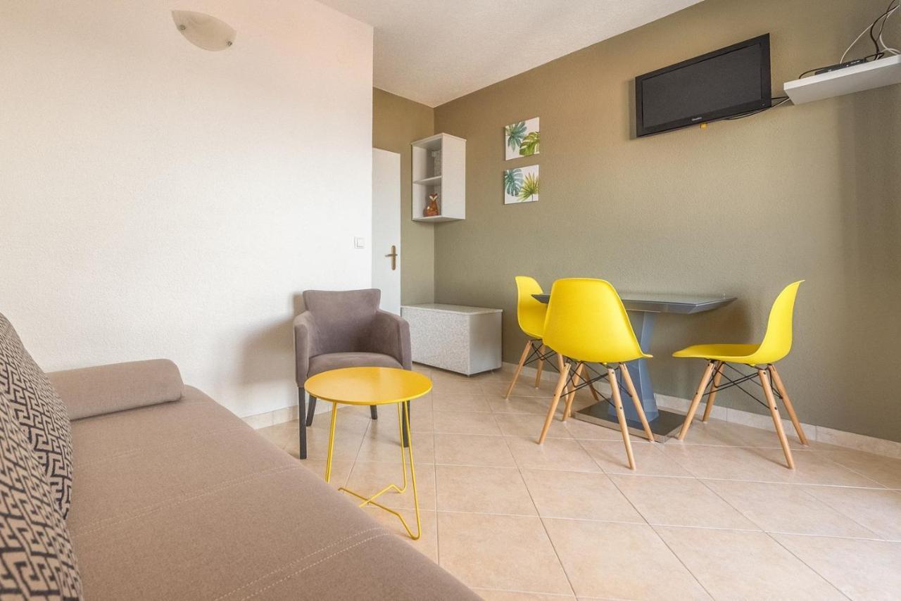 Apartments Ivana-Mira Okrug Gornji Dış mekan fotoğraf